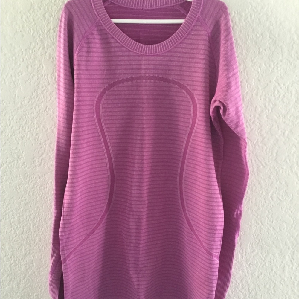 Closet clear out!! Lululemon Run Swiftly LS